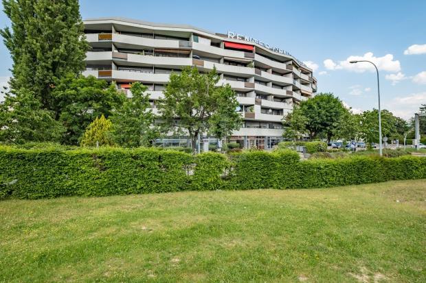 PrivaliaPetite place de parc extérieure (SMART) située au Grand-Lancy
