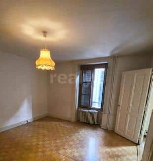 PrivaliaStudio au 1er étage situé aux Pâquis