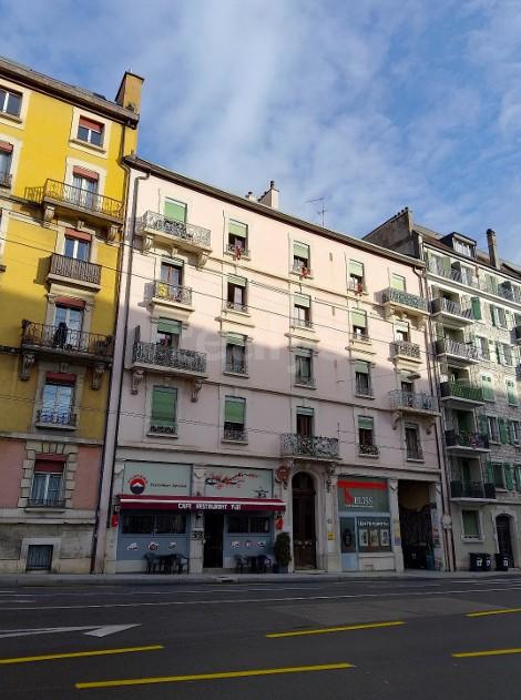 PrivaliaSituée à la rue de Lyon, 1203 Genève dans un immeuble résidentiel