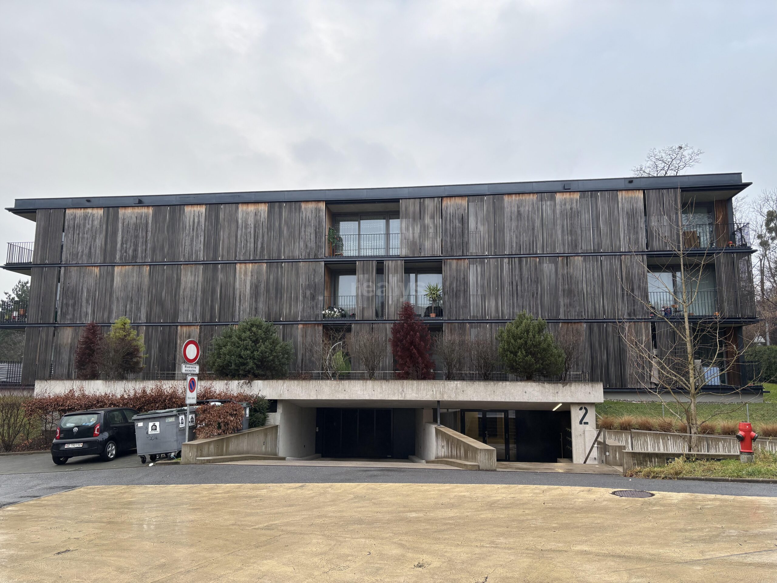 PrivaliaPlace de parc extérieure située à Onex