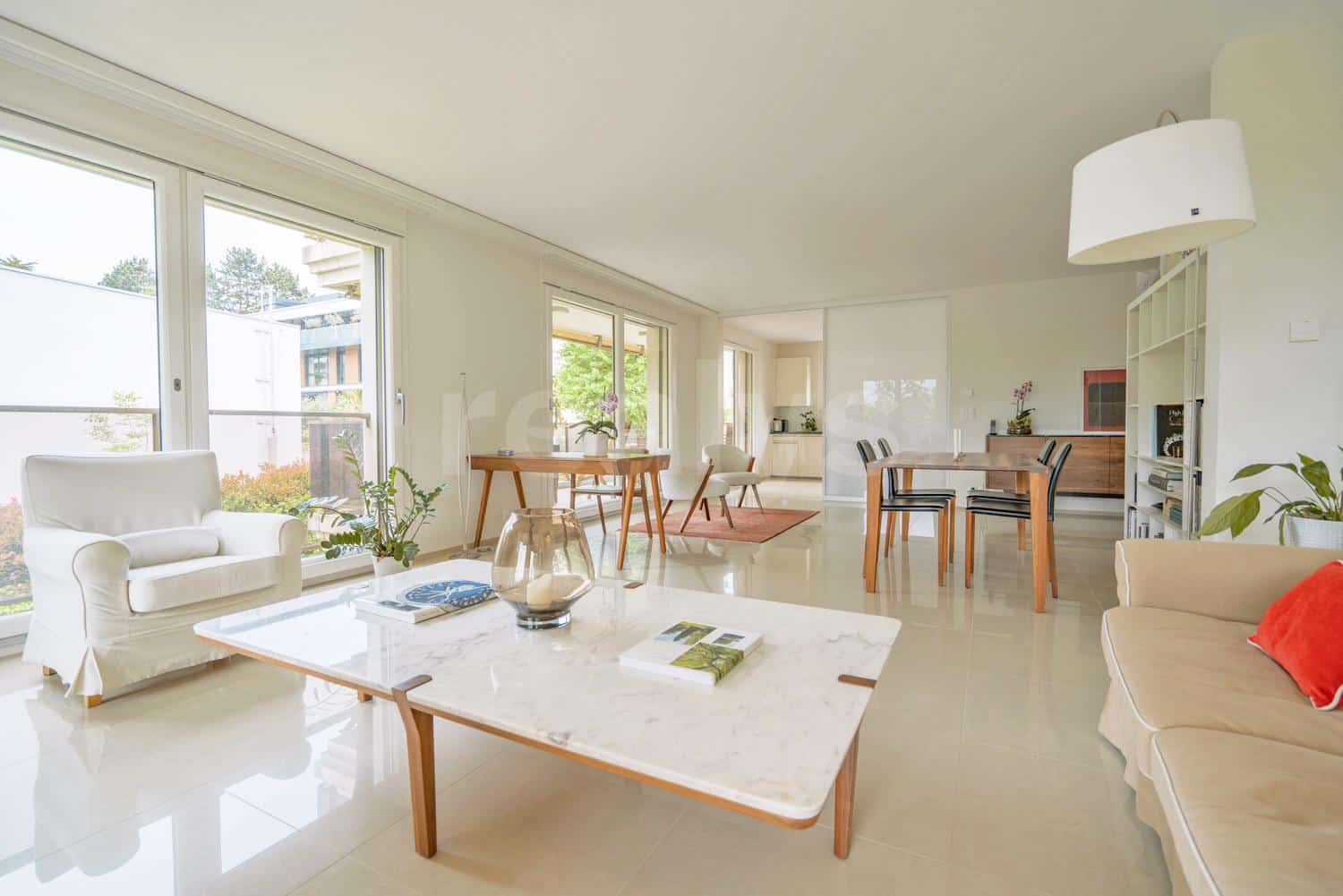 PrivaliaMagnificent 6-room apartment in Champel