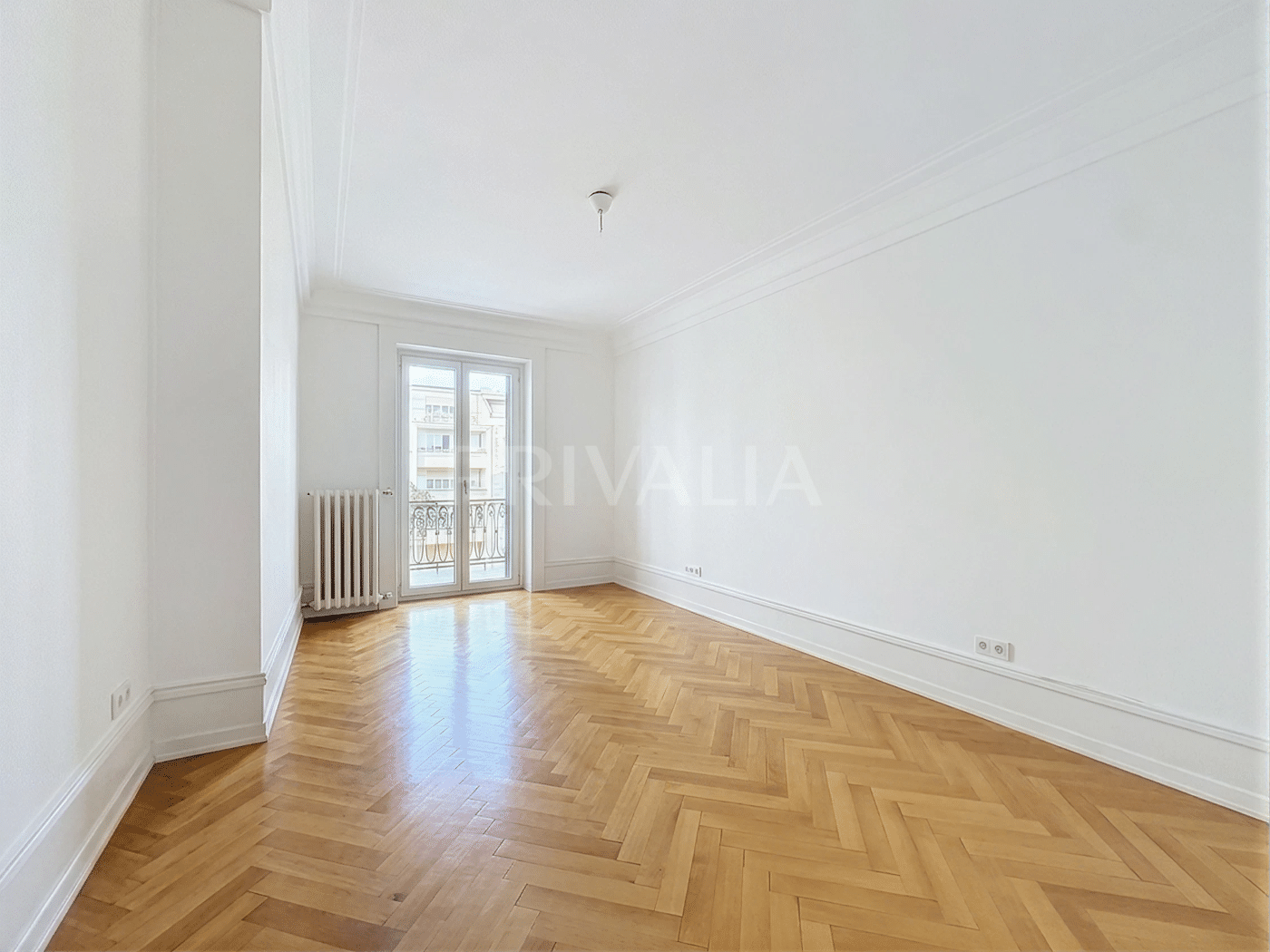 PrivaliaSuperbe appartement traversant et idéalement situé