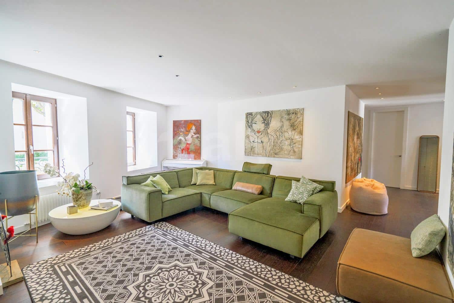 PrivaliaMagnifique appartement traversant à quelques pas des rues basses