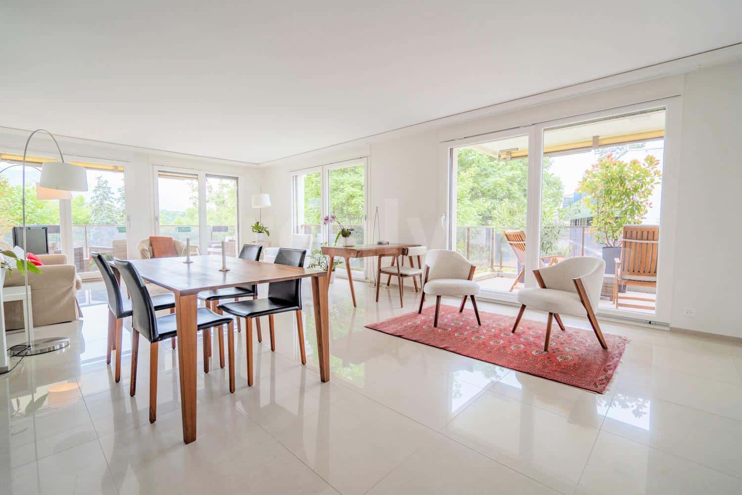 PrivaliaMagnificent 6-room apartment in Champel