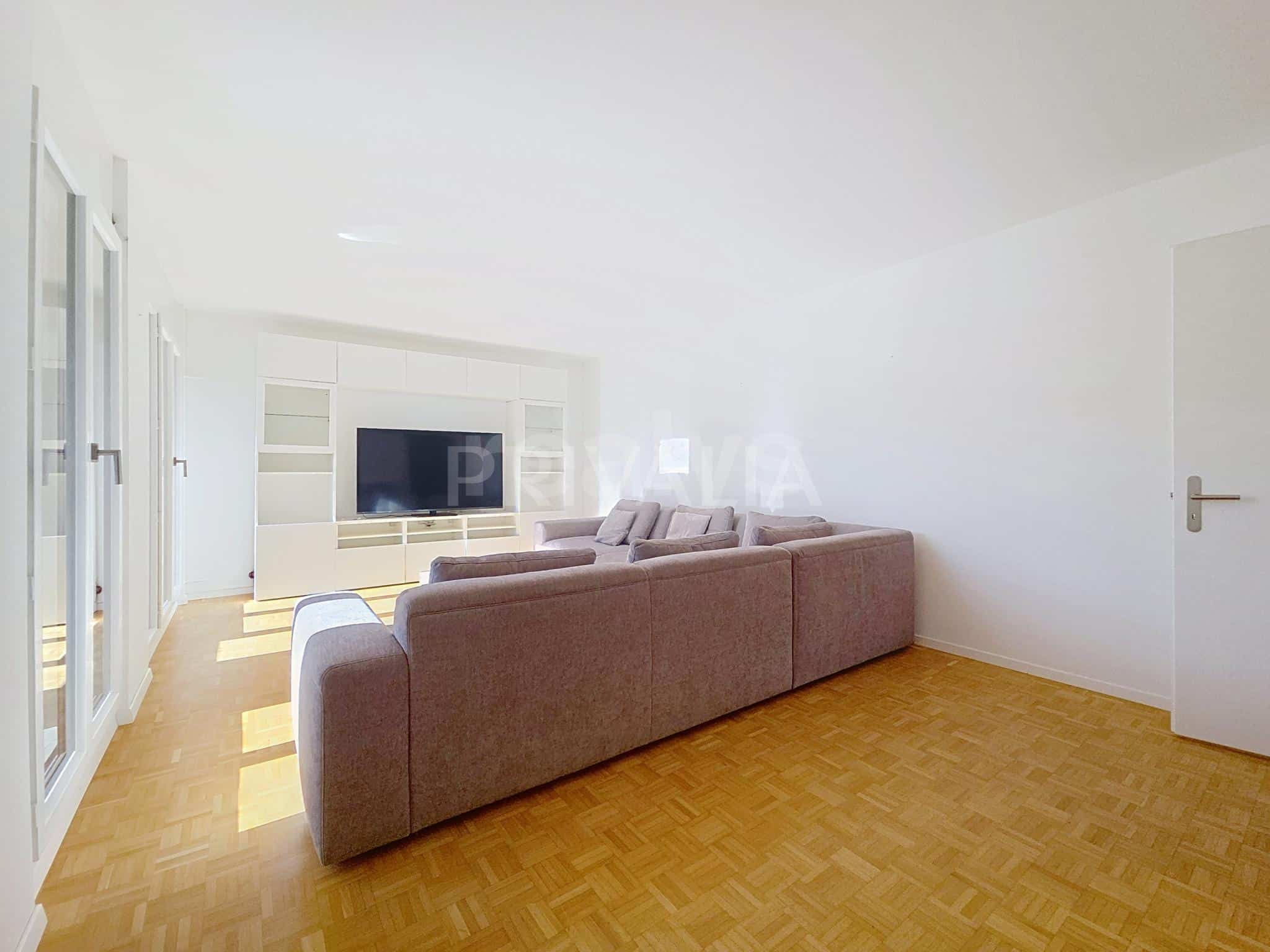 PrivaliaBel appartement traversant au cœur du village de Corsier