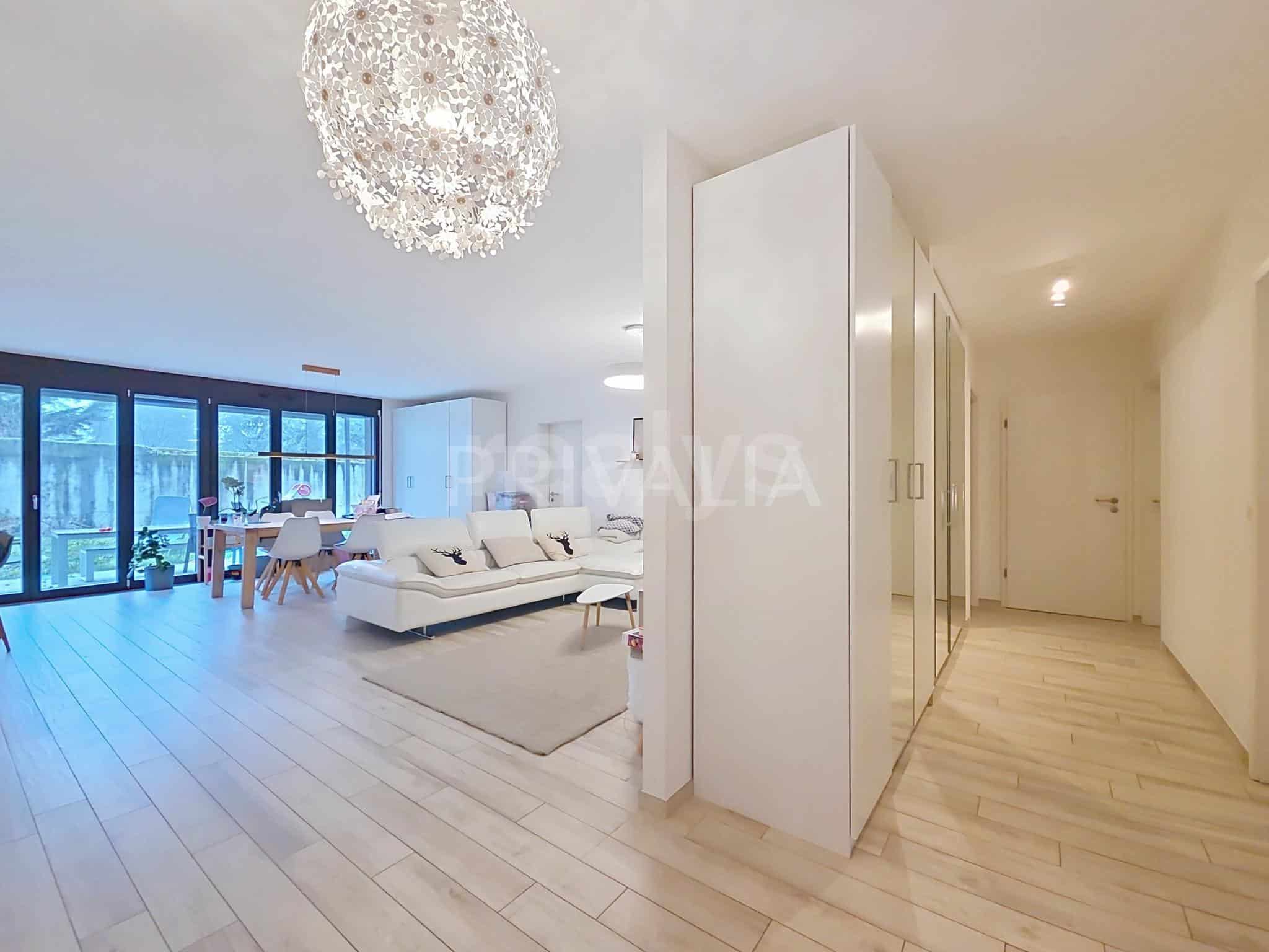 PrivaliaSpacieux appartement familial avec jardin dans un environnement villageois