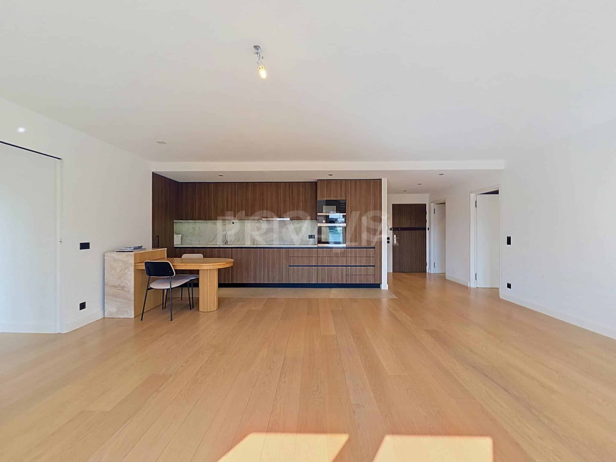 PrivaliaSuperbe appartement contemporain avec deux terrasses et vue dégagée sur la ville