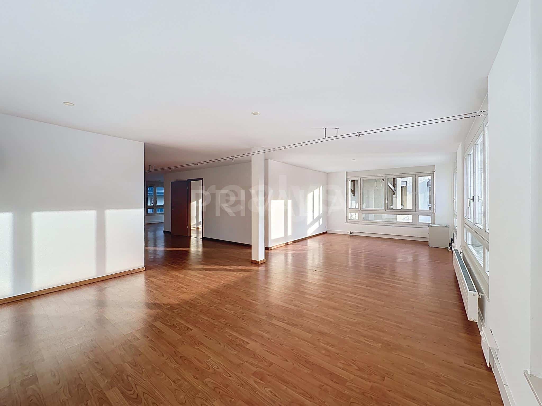 PrivaliaNew opportunity : Offices for rent