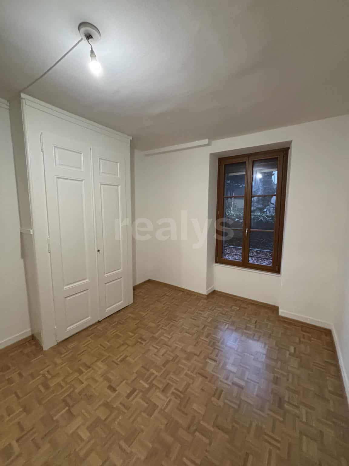 PrivaliaAppartement de 3 pièces au rez-de-chaussée