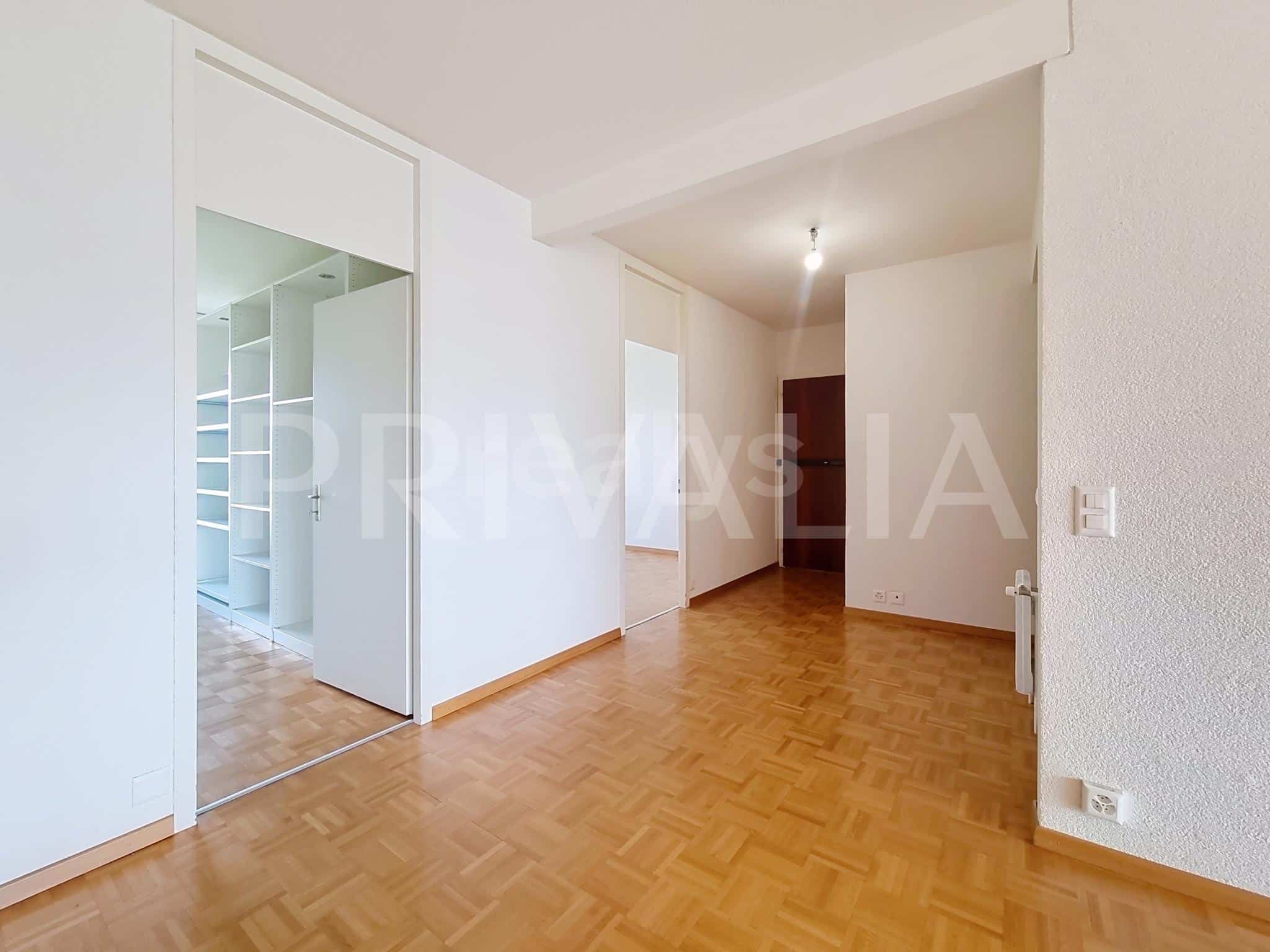 PrivaliaBel appartement traversant au coeur du quartier de la Gradelle