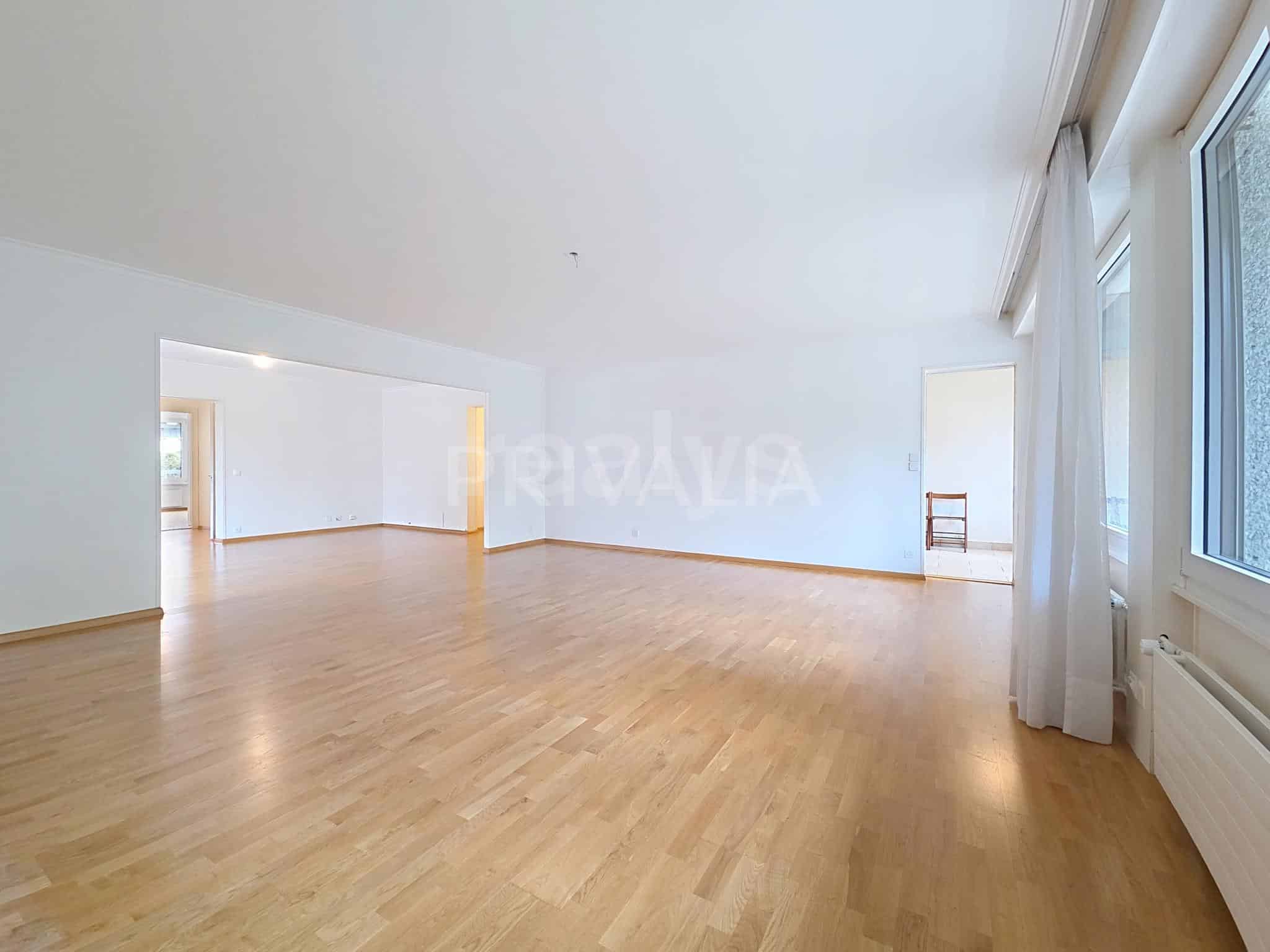 PrivaliaMagnificent crossing flat in a green environment in the heart of Florissant