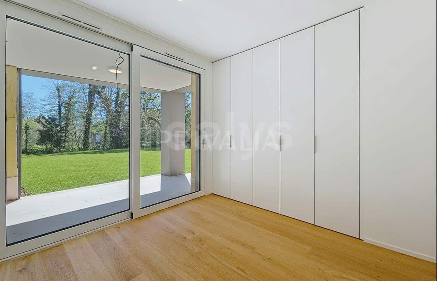 PrivaliaSuperbe appartement neuf en rez-de-jardin au sein d&rsquo;une nouvelle résidence THPE