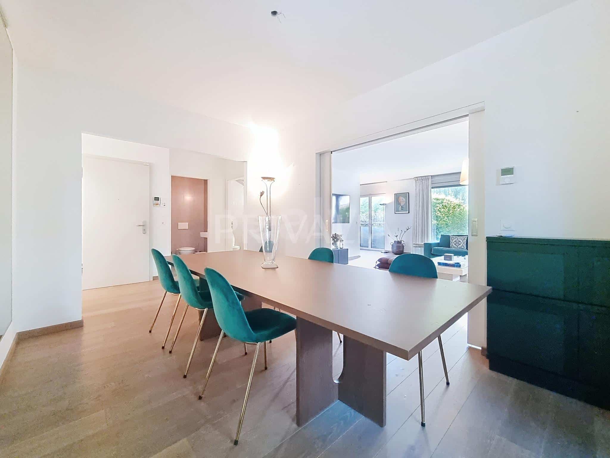 PrivaliaBel appartement contemporain meublé en rez-de-chaussée avec terrasses
