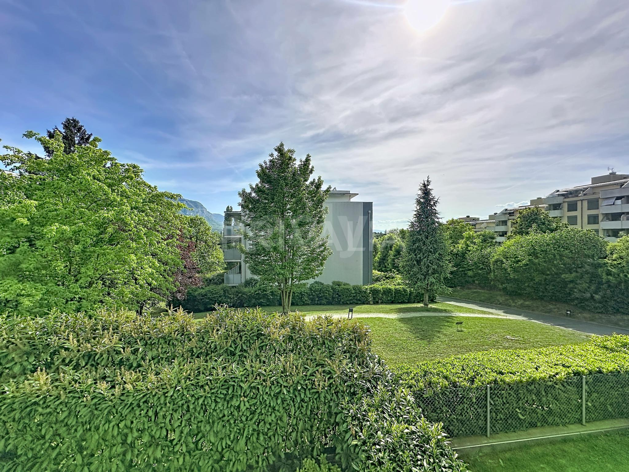 PrivaliaMagnifique appartement dans un cadre de vie calme et verdoyant