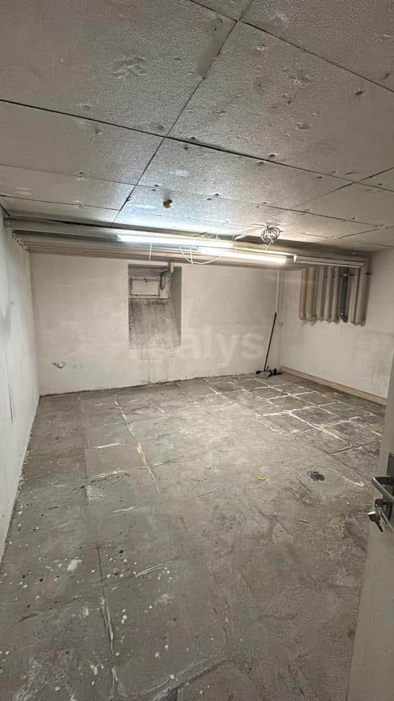 PrivaliaDépôt d’environ 20m2 situé à la Servette