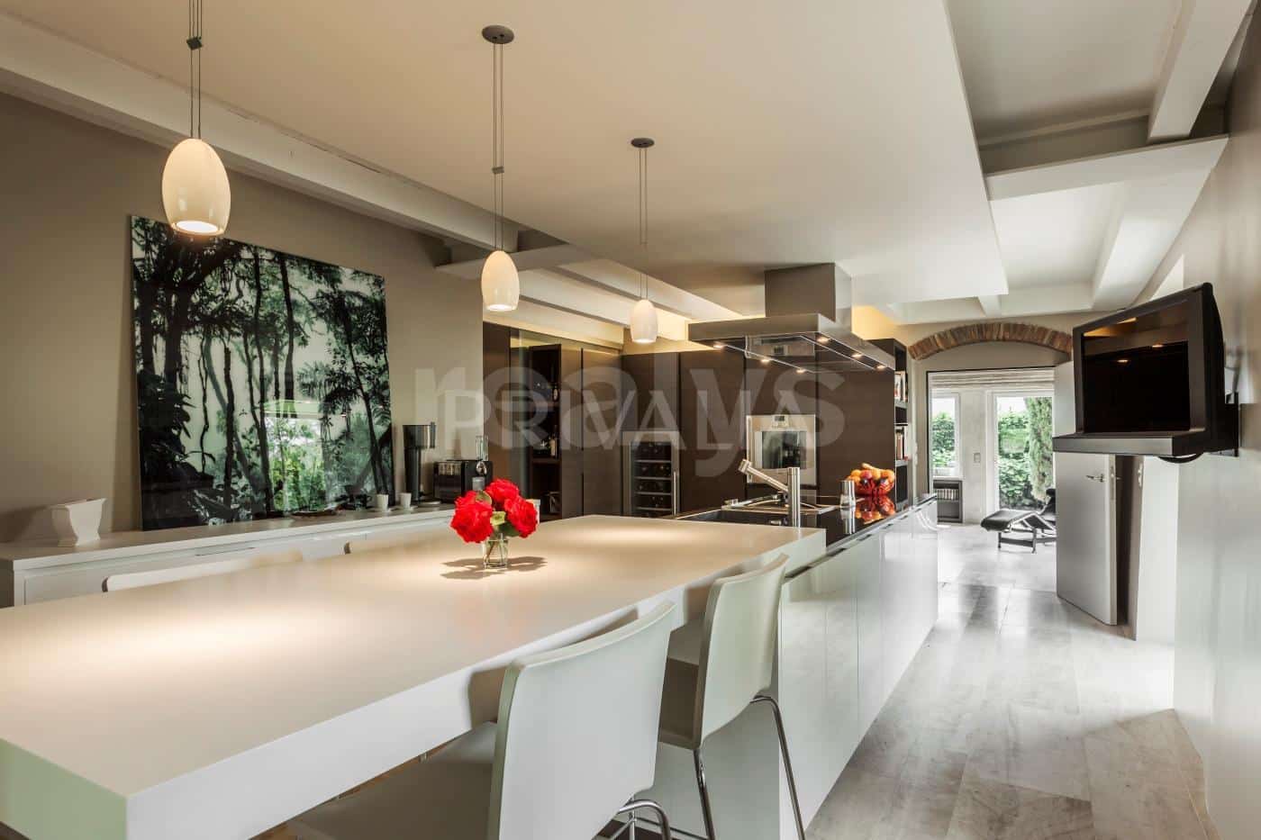 PrivaliaUnique : Élégant domaine alliant authenticité et design contemporain