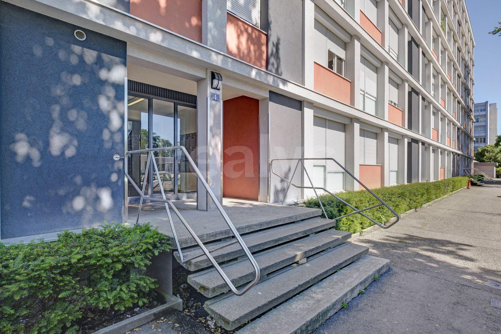 PrivaliaBox en sous-sol disponibles au Square Cayla