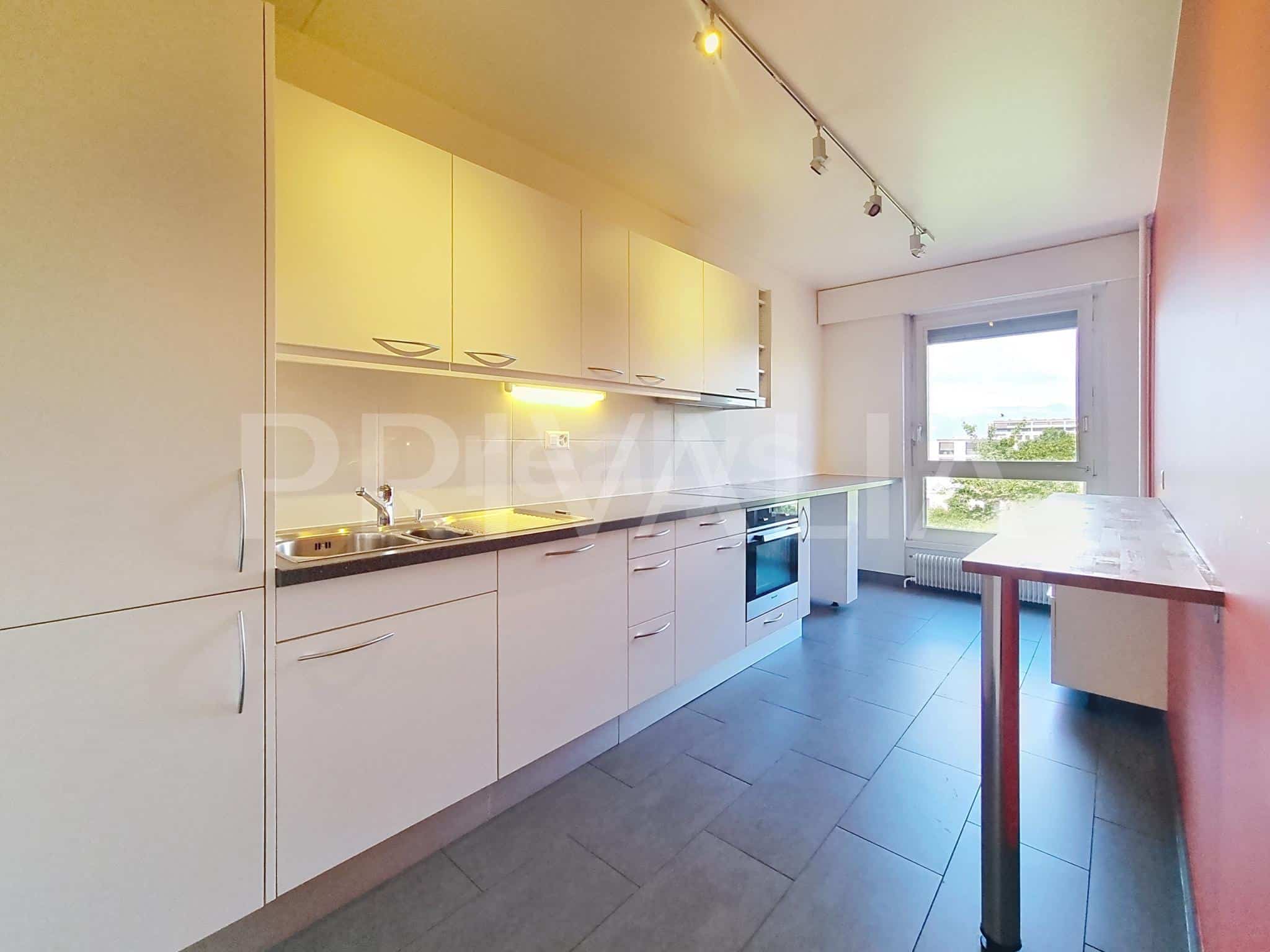 PrivaliaBel appartement traversant au coeur du quartier de la Gradelle