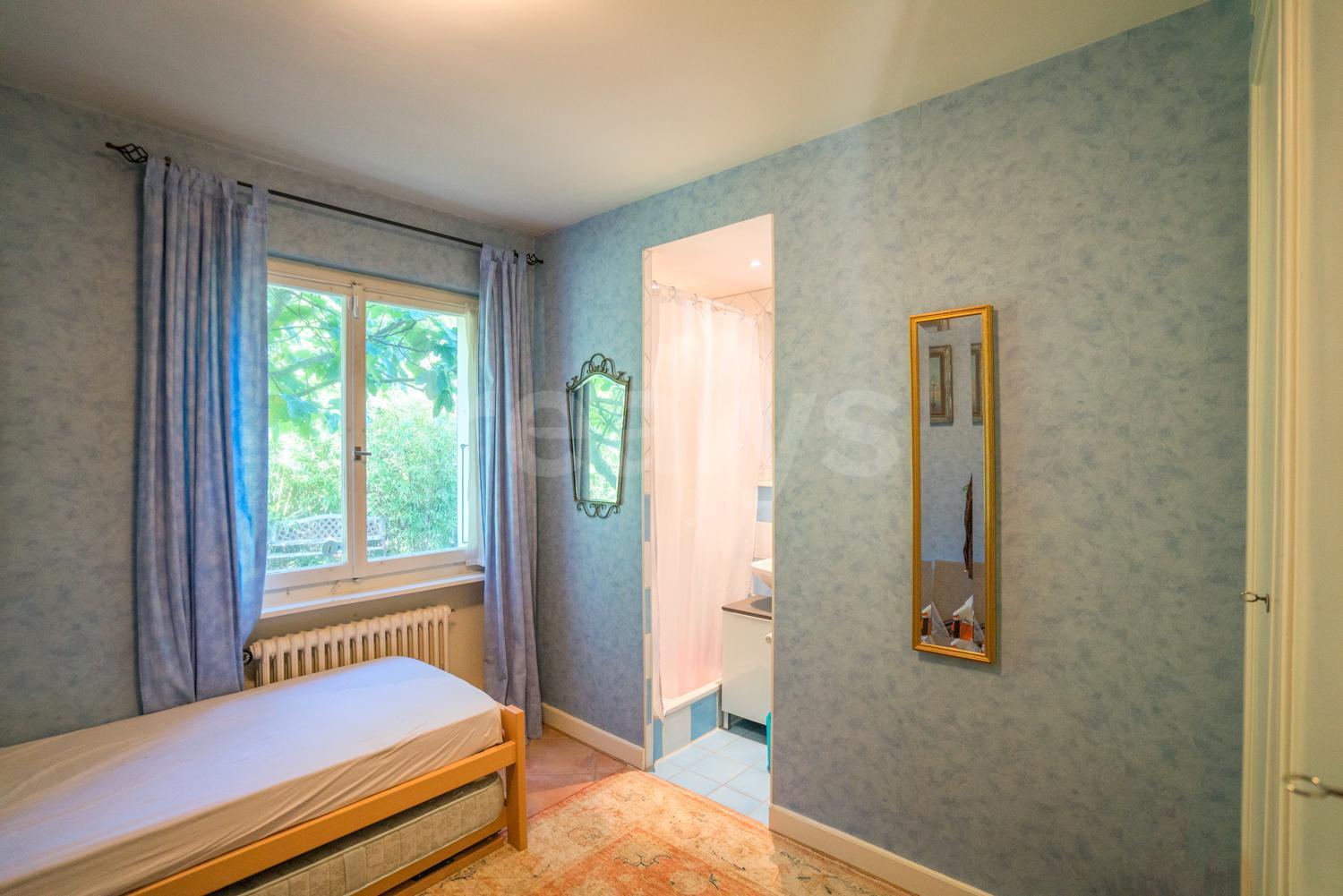 PrivaliaCharming individual villa in an oasis in the heart of the city center