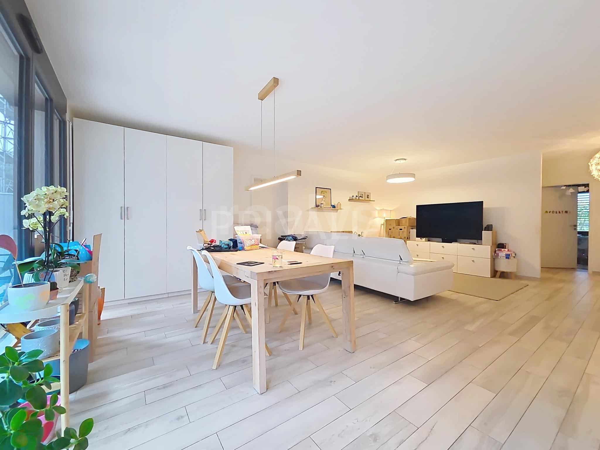 PrivaliaSpacieux appartement familial avec jardin dans un environnement villageois